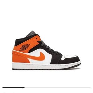 Jordan 1 mid Shattered Backboard"